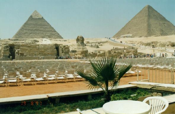 24.jpg (40609 bytes)