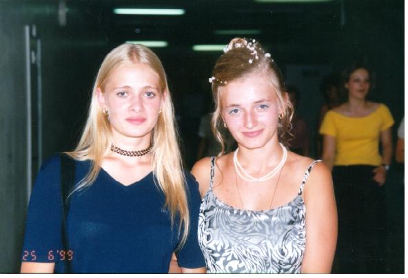 sasha_marina.jpg (32228 bytes)